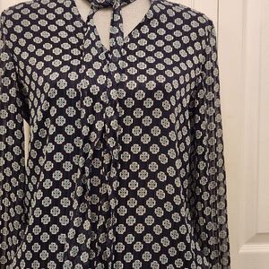 Lauren Ralph Laurrn Elegant Navy Patterned Women's Top With Tie Neck Sz Med
